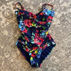 Catalina one piece swimsuit small